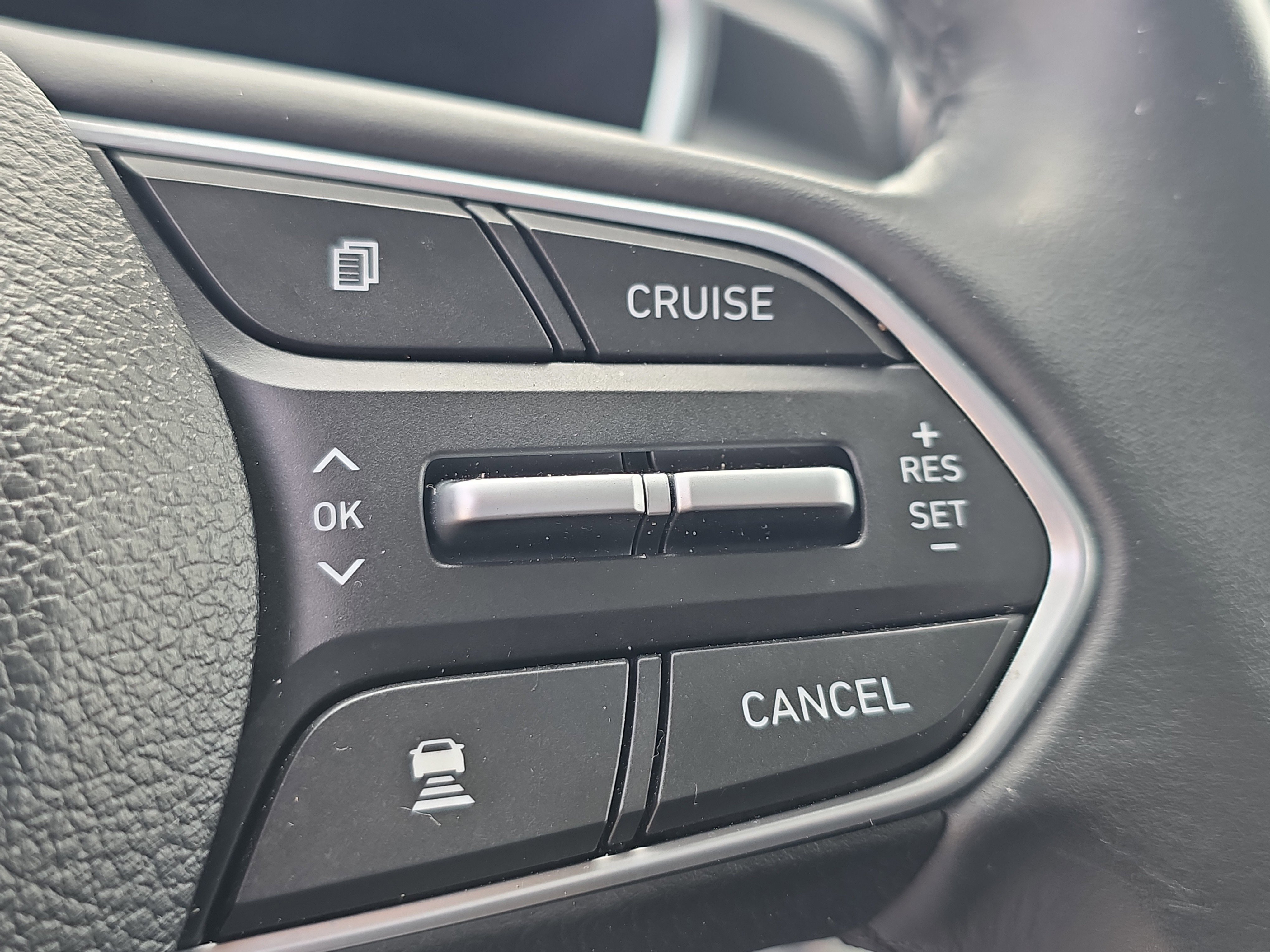 Used 2020 Hyundai Santa Fe SEL AWD/4WD image 32