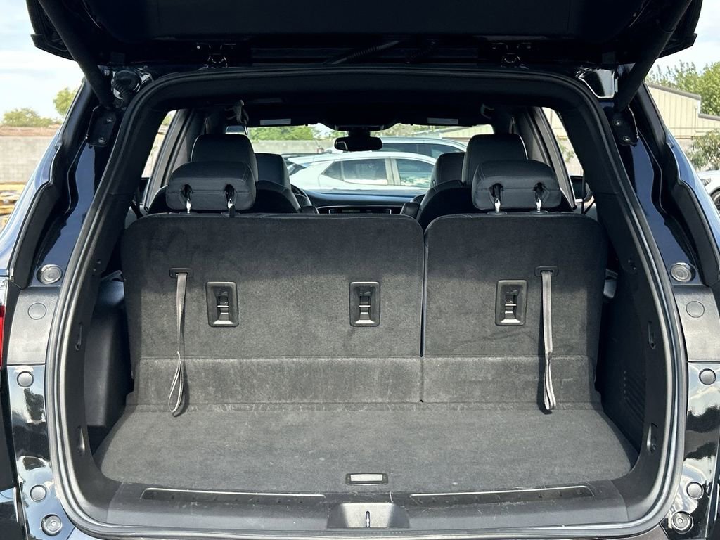 Used 2023 Buick Enclave Essence FWD image 26