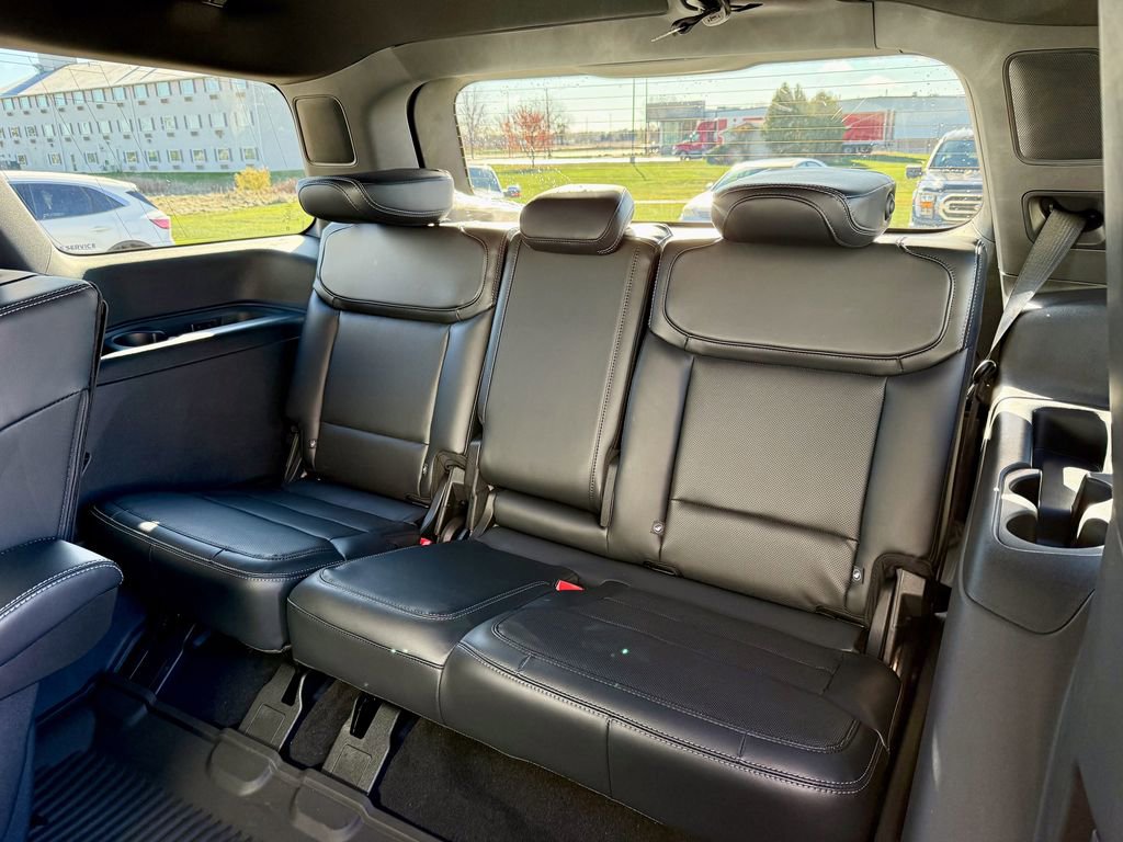 New 2025 Ford Expedition Platinum w/ Stealth Performance Package image 12