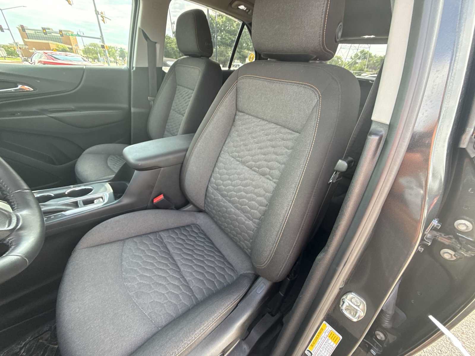 Certified 2018 Chevrolet Equinox LT AWD/4WD image 33