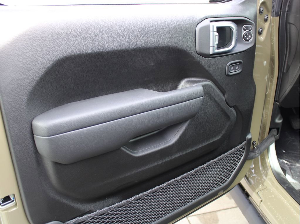 New 2026 Jeep Gladiator Willys image 9