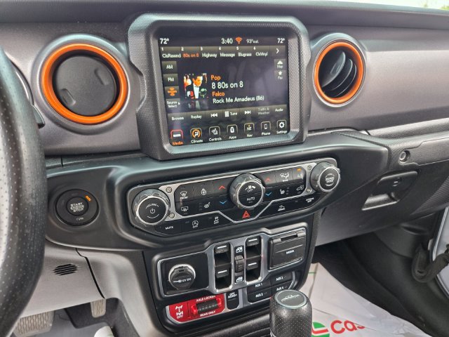 Used 2023 Jeep Gladiator Mojave w/ Cold Weather Group AWD/4WD image 26