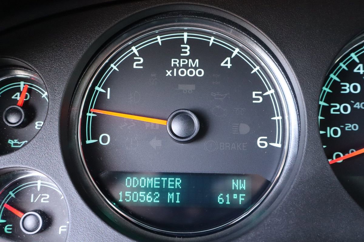 Used 2013 Chevrolet Suburban LT image 45