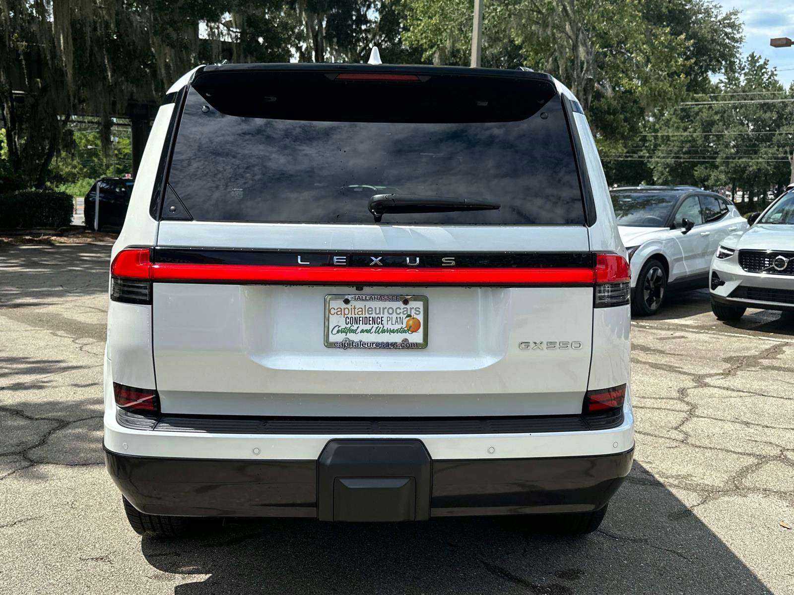 Used 2024 Lexus GX 550 image 4