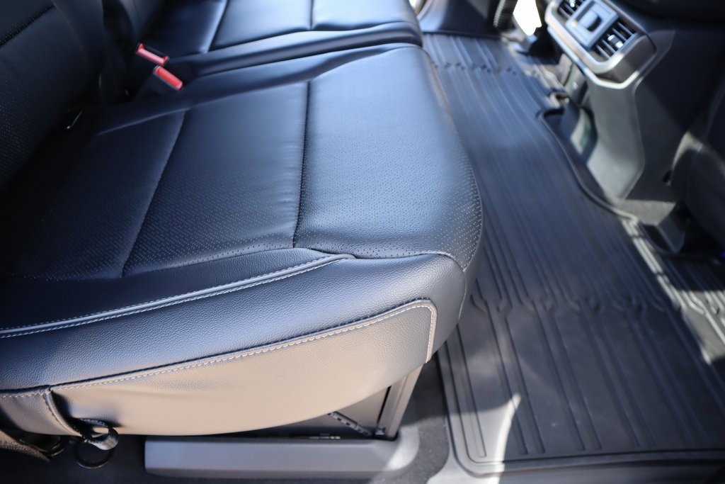 New 2025 Ford F150 Lariat w/ Equipment Group 501A Mid image 16