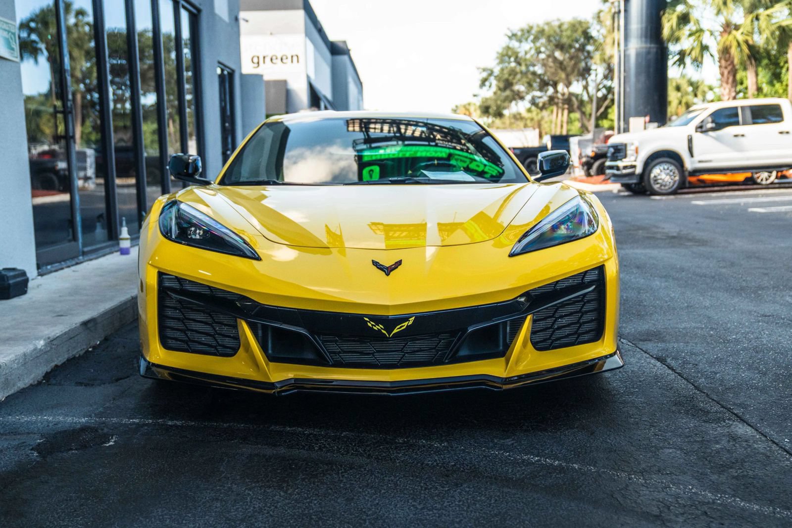 Used 2025 Chevrolet Corvette Z06 RWD image 3