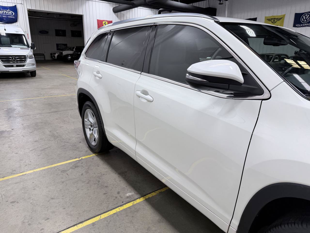 Used 2016 Toyota Highlander Limited FWD image 20