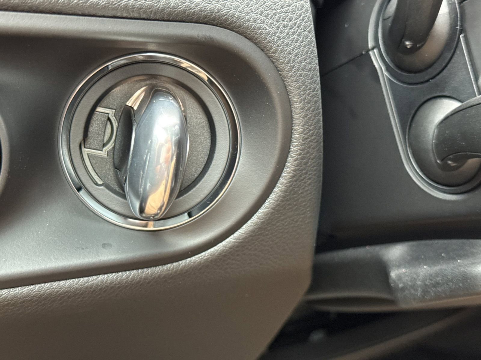 New 2026 Porsche Macan S image 26