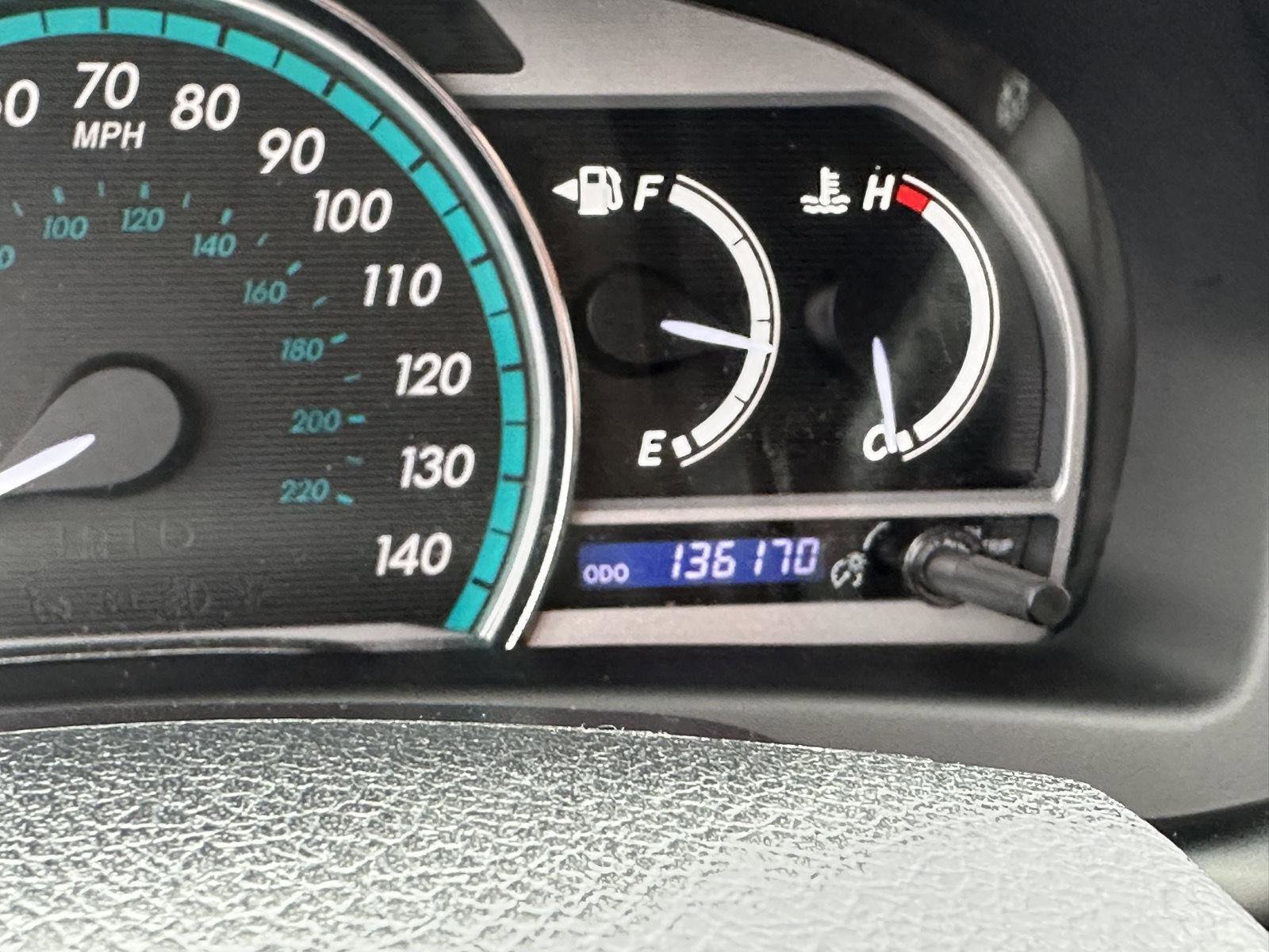 Used 2015 Toyota Venza LE image 27