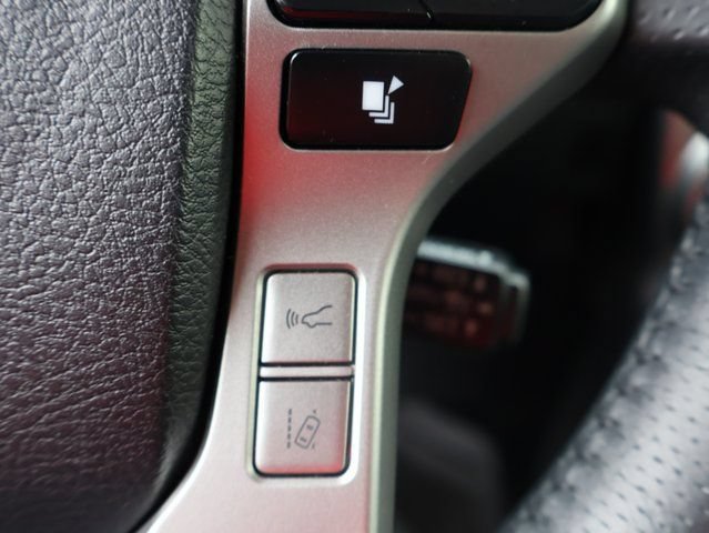 Used 2023 Toyota 4Runner SR5 RWD image 33