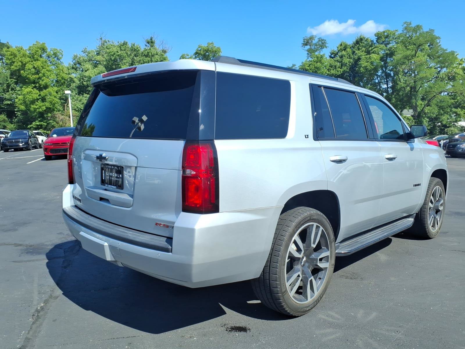 Used 2019 Chevrolet Tahoe LT w/ RST Edition AWD/4WD image 7