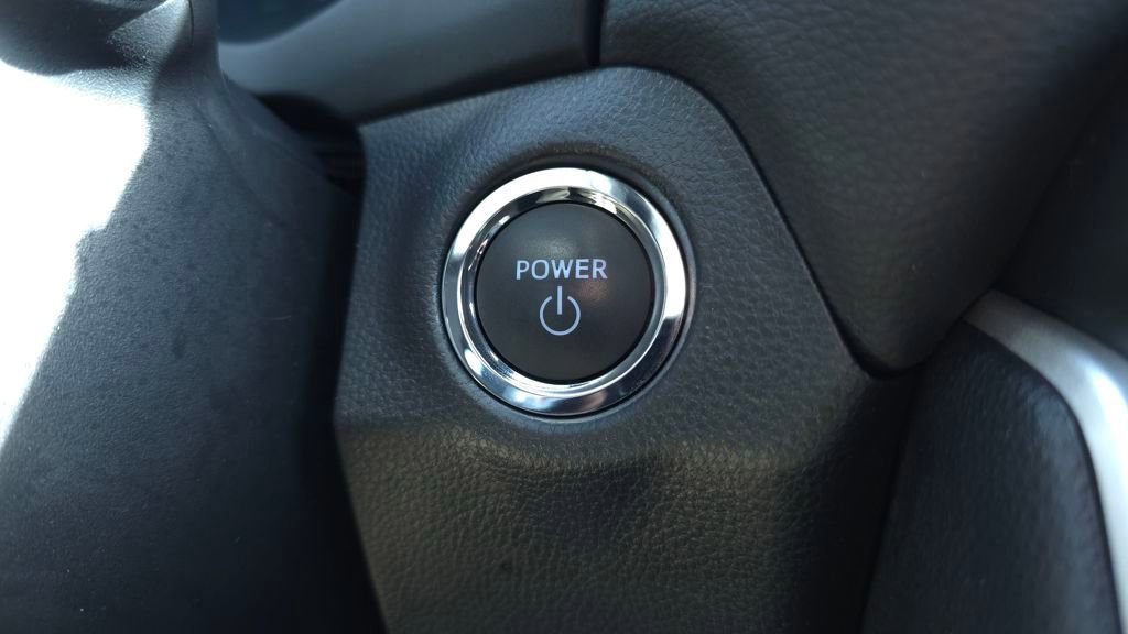 Used 2025 Toyota RAV4 XLE image 34