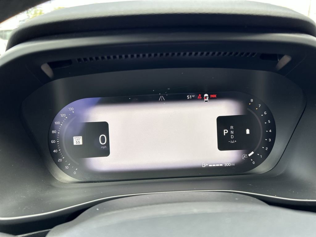 Certified 2023 Volvo XC40 B5 Plus w/ Driver Assist Package image 19