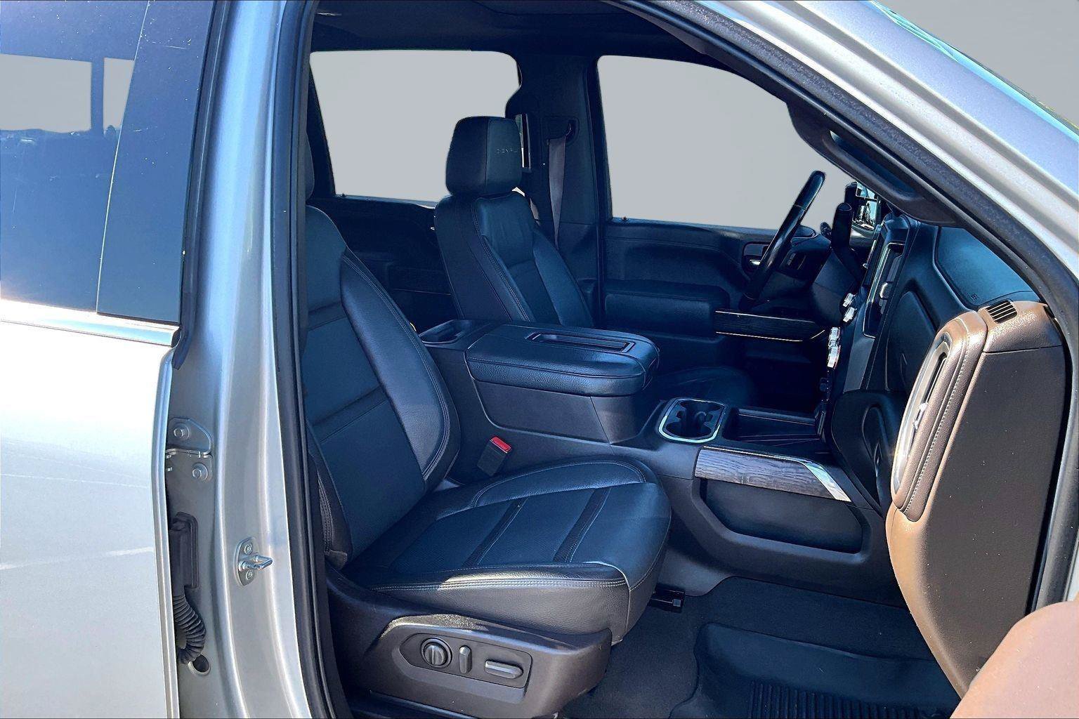 Used 2021 GMC Sierra 2500 Denali AWD/4WD image 7