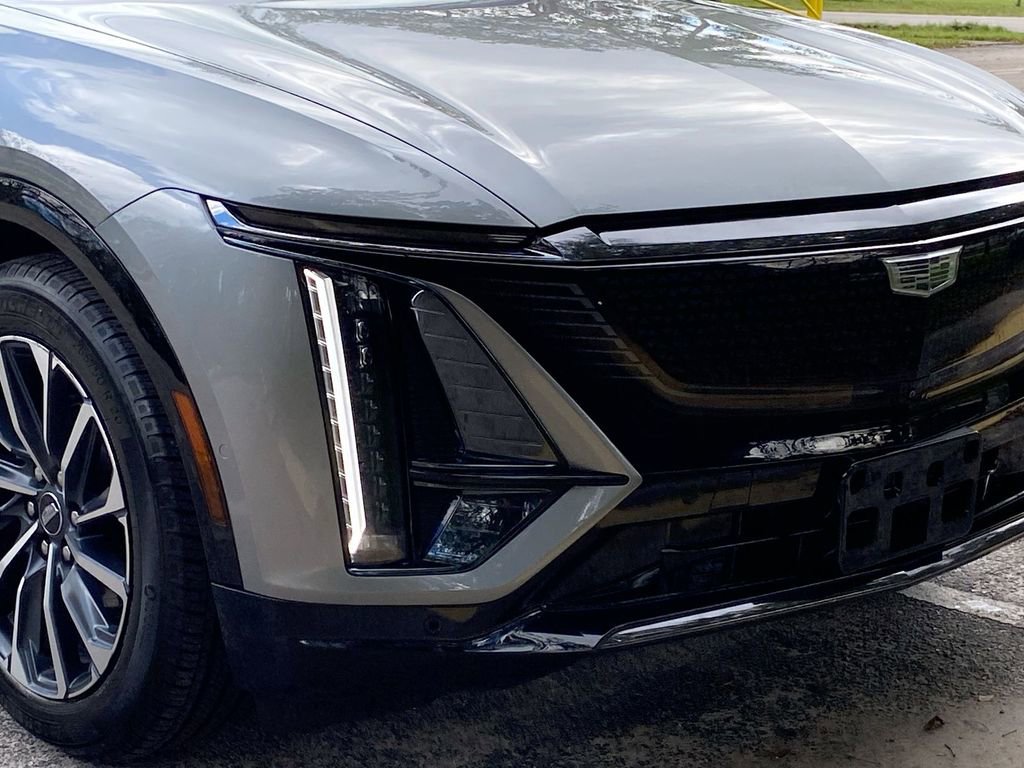 Used 2024 Cadillac Lyriq Sport image 19