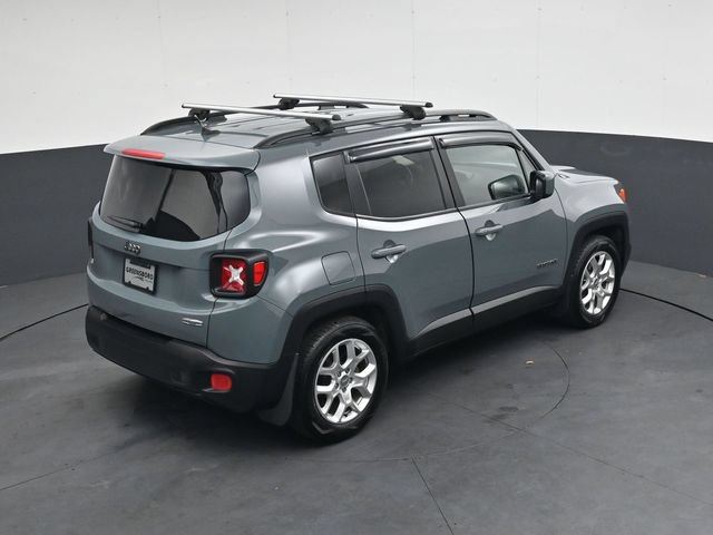 Used 2016 Jeep Renegade Latitude FWD image 25