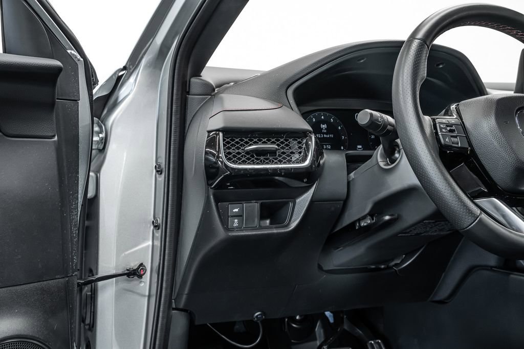 Certified 2025 Acura ADX A-Spec image 13