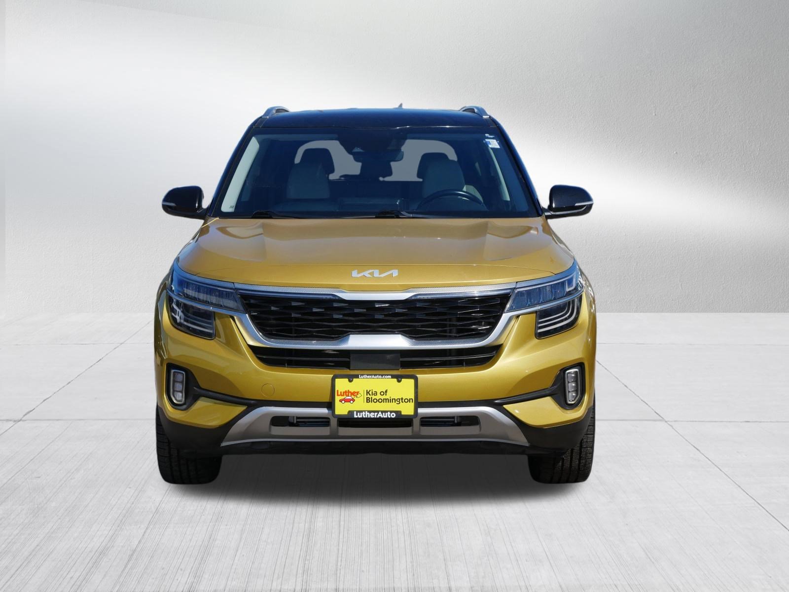 Certified 2022 Kia Seltos SX image 2