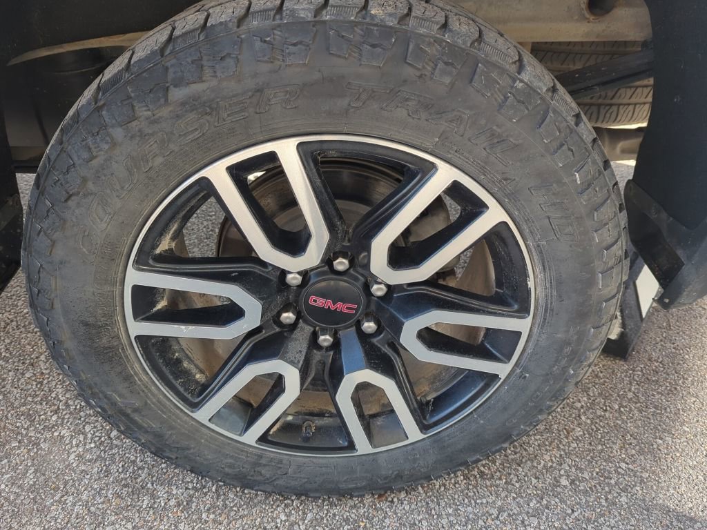 Used 2021 GMC Sierra 1500 AT4 w/ AT4 Value Package image 10