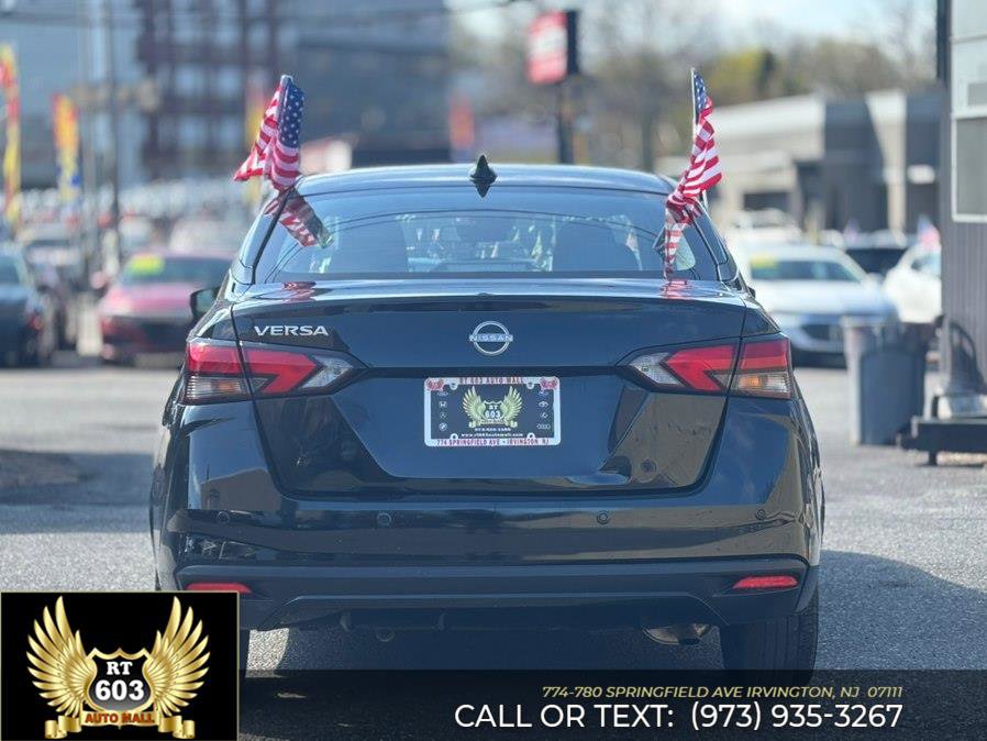 Used 2025 Nissan Versa SV image 5