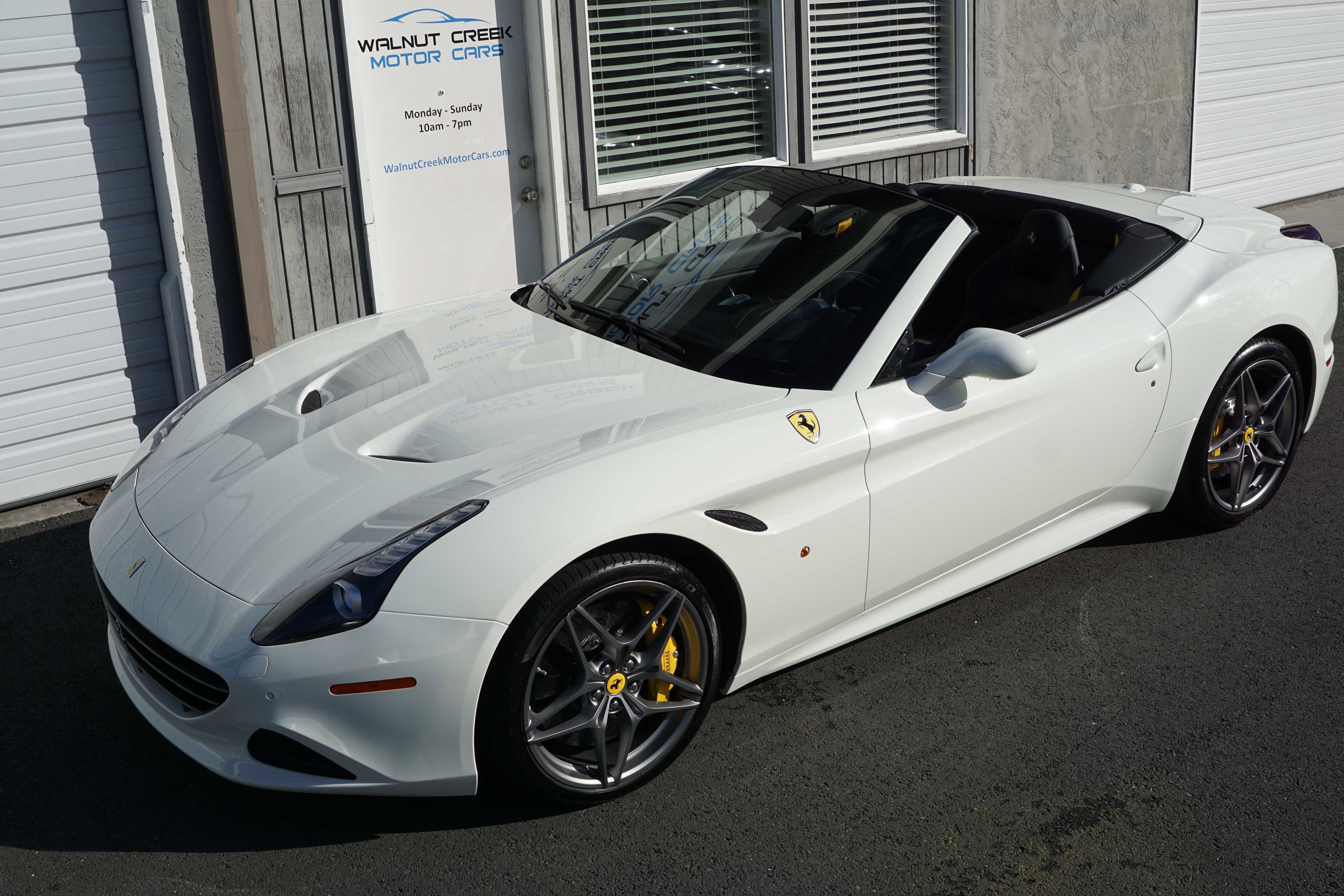 Used 2017 Ferrari California T image 42