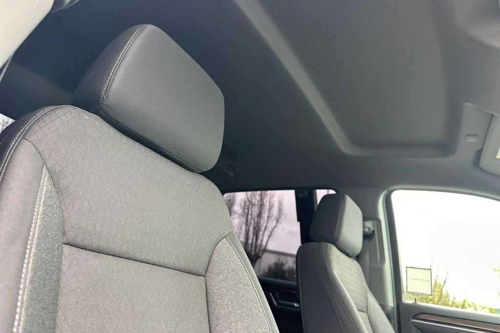 Used 2025 Chevrolet Silverado 1500 LT Trail Boss w/ LPO, Dark Essentials Package image 17