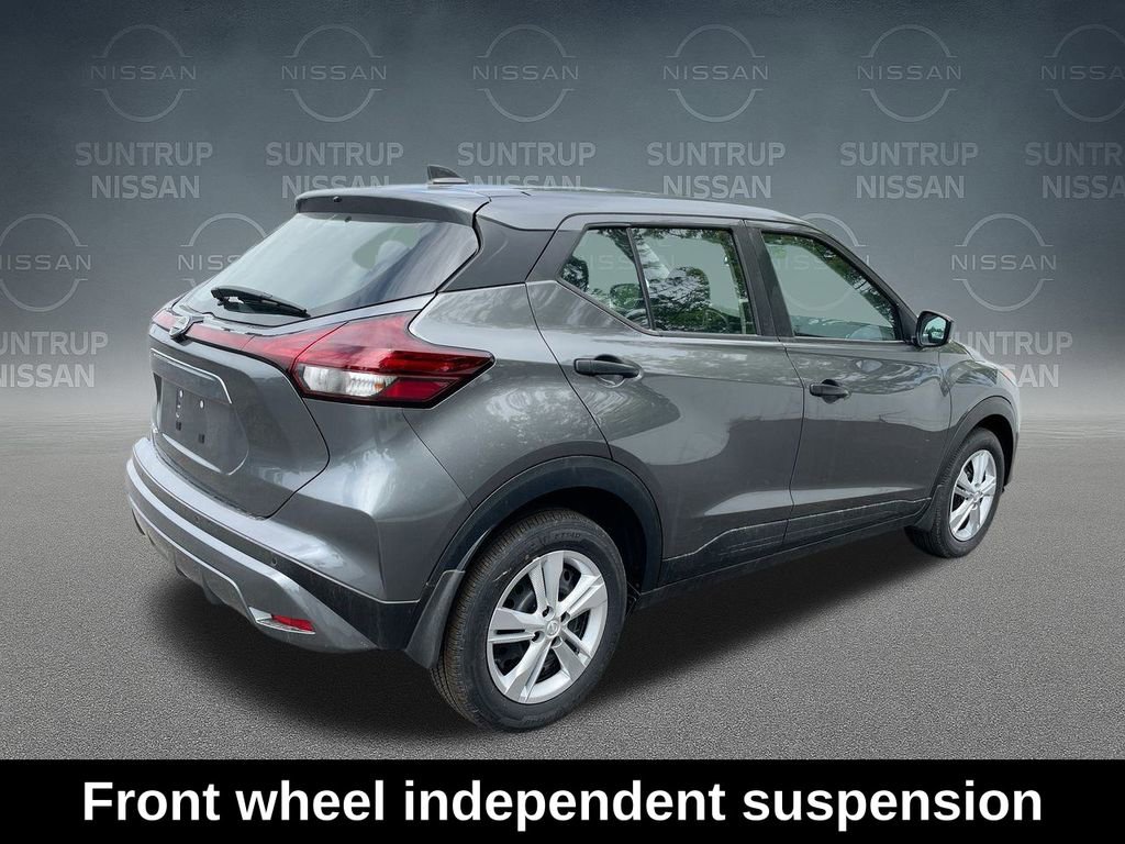 Used 2025 Nissan Kicks Play S image 17