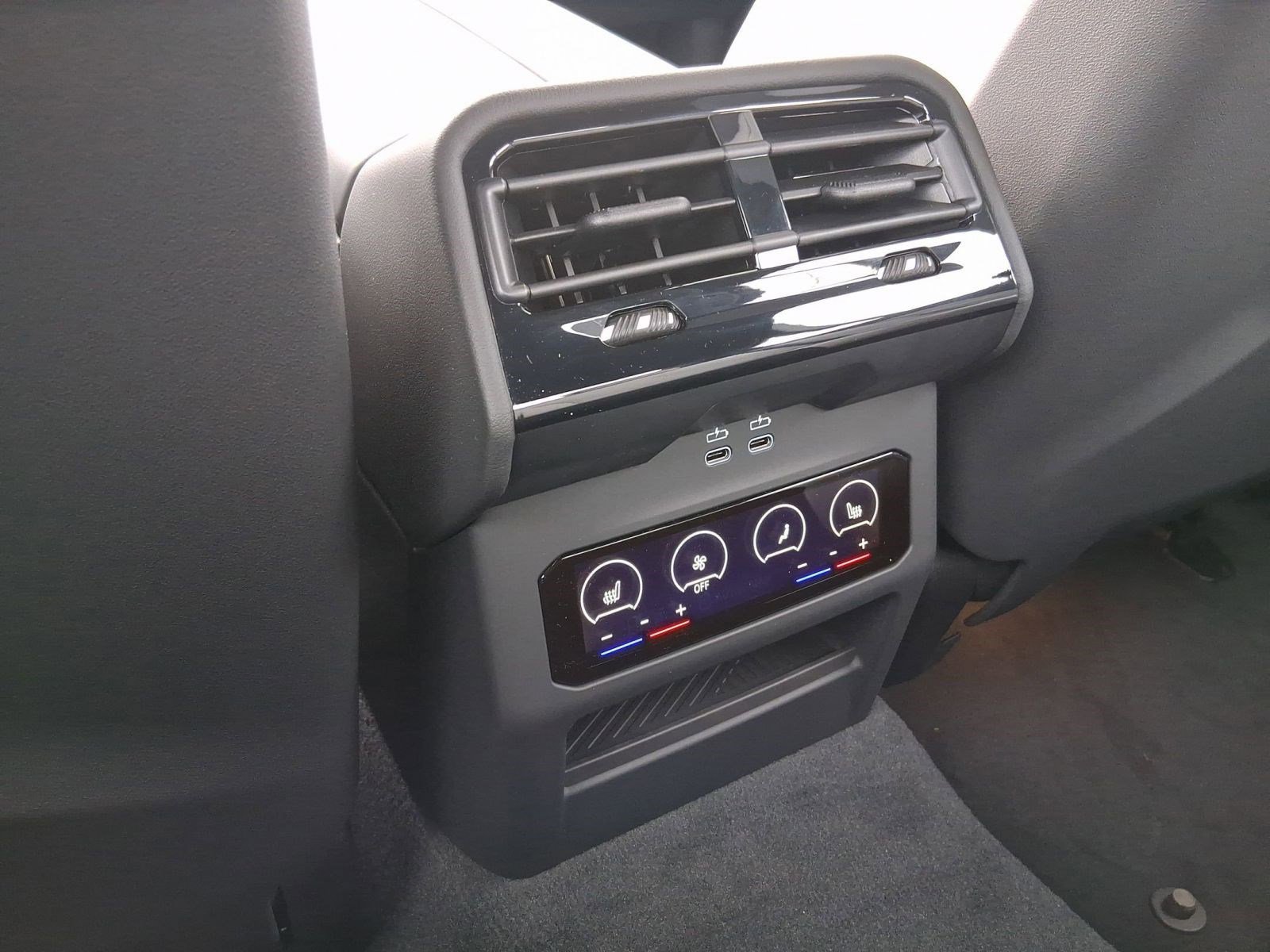 New 2026 BMW M5 w/ Executive Package AWD/4WD image 29