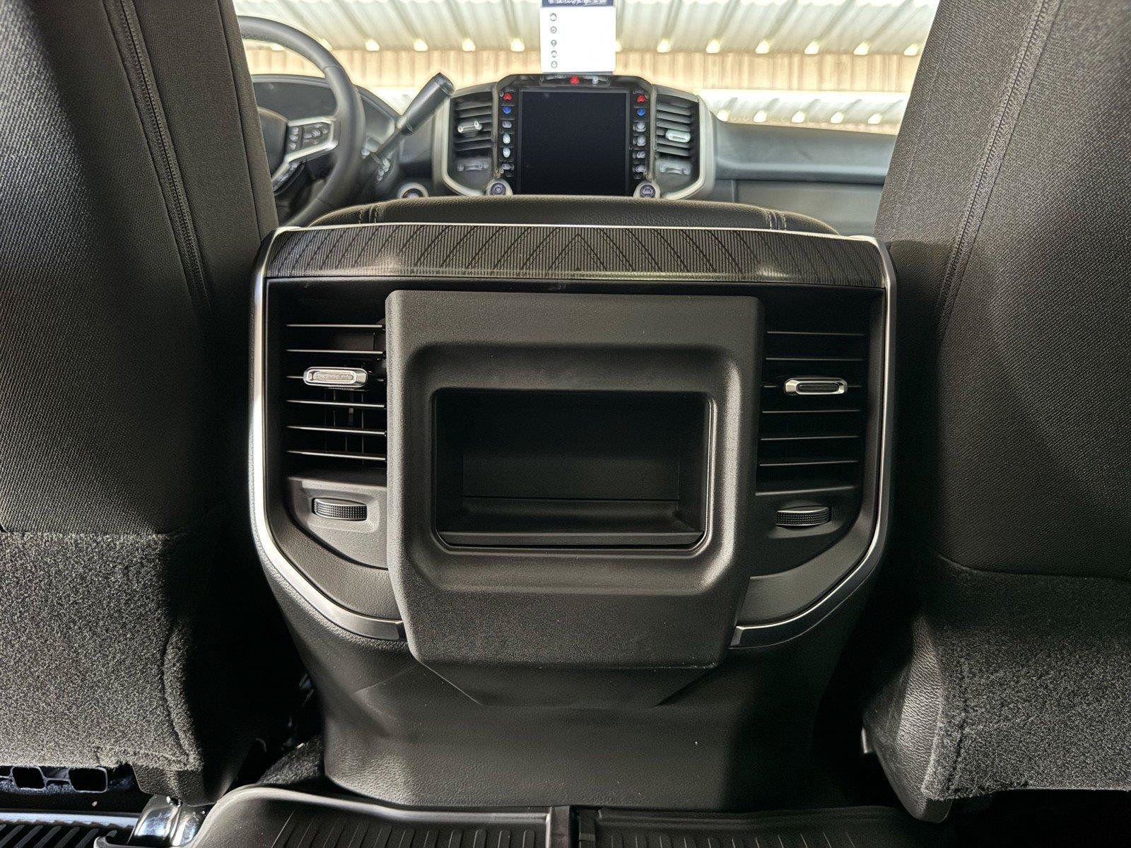 New 2027 RAM 3500 Big Horn AWD/4WD image 34
