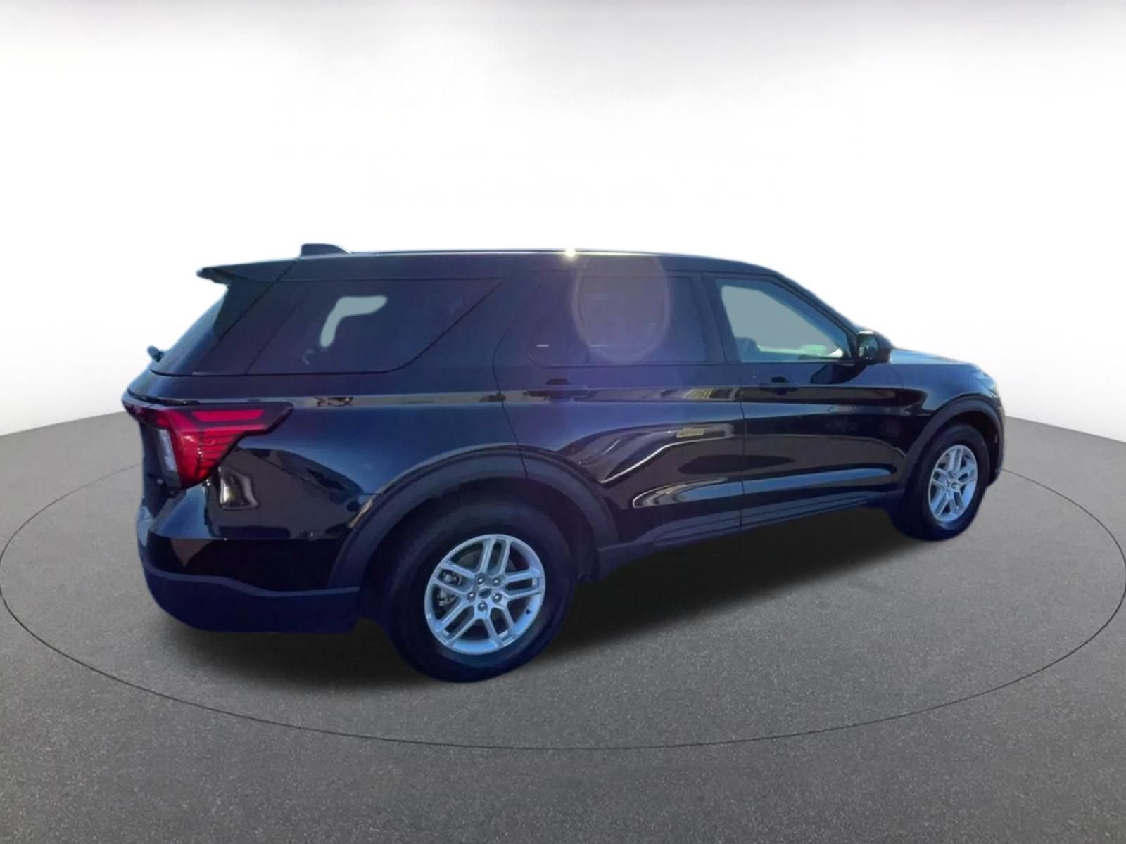 Used 2026 Ford Explorer Active RWD image 13