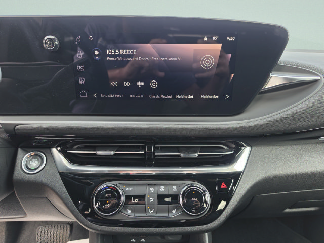 Used 2024 Buick Envista Sport Touring w/ Convenience I Package FWD image 27