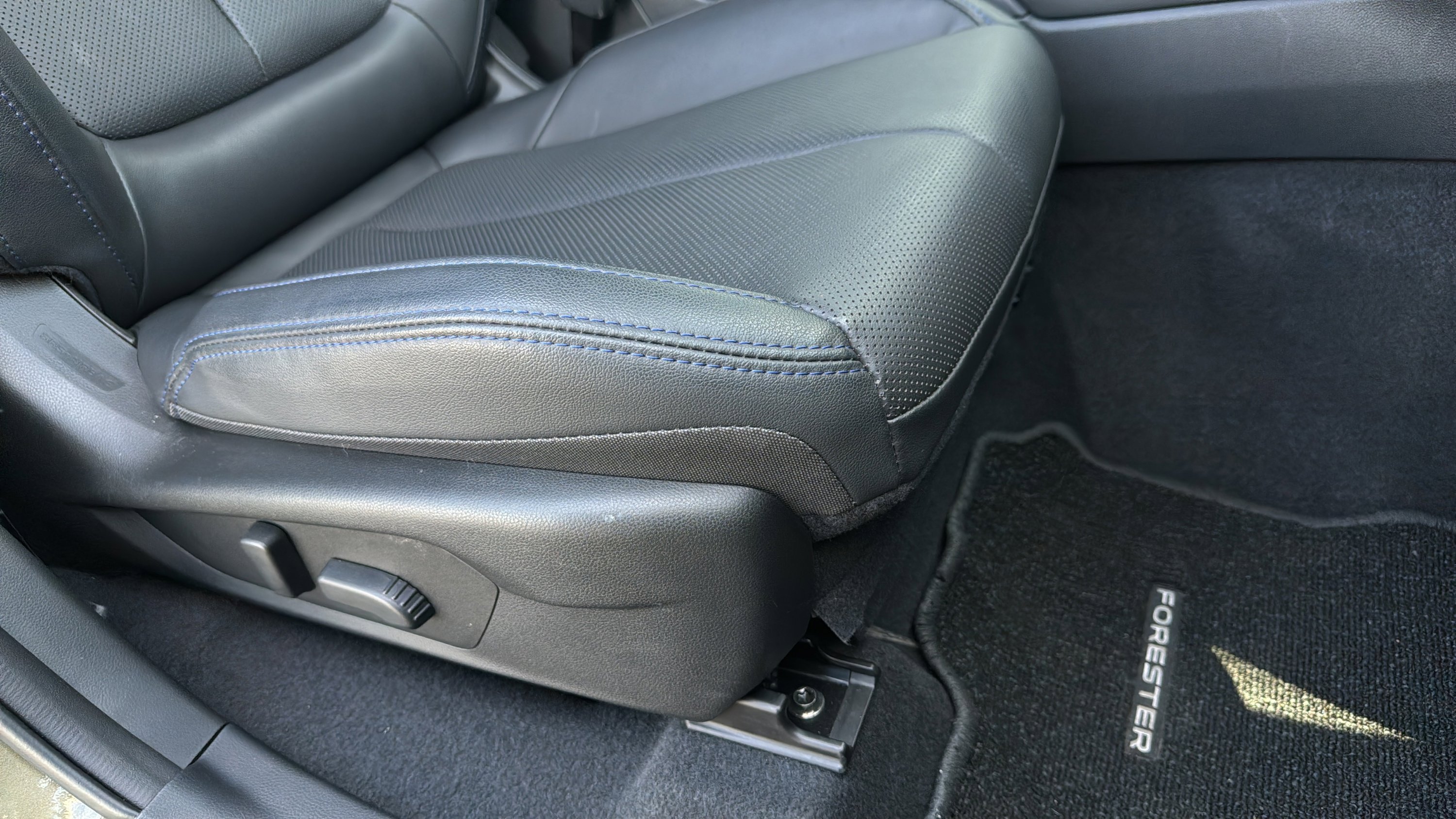 Certified 2025 Subaru Forester Limited image 29