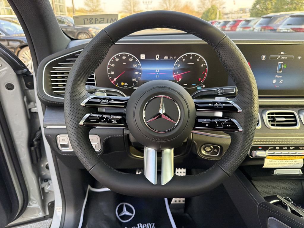 New 2026 Mercedes-Benz GLS 580 4MATIC image 23