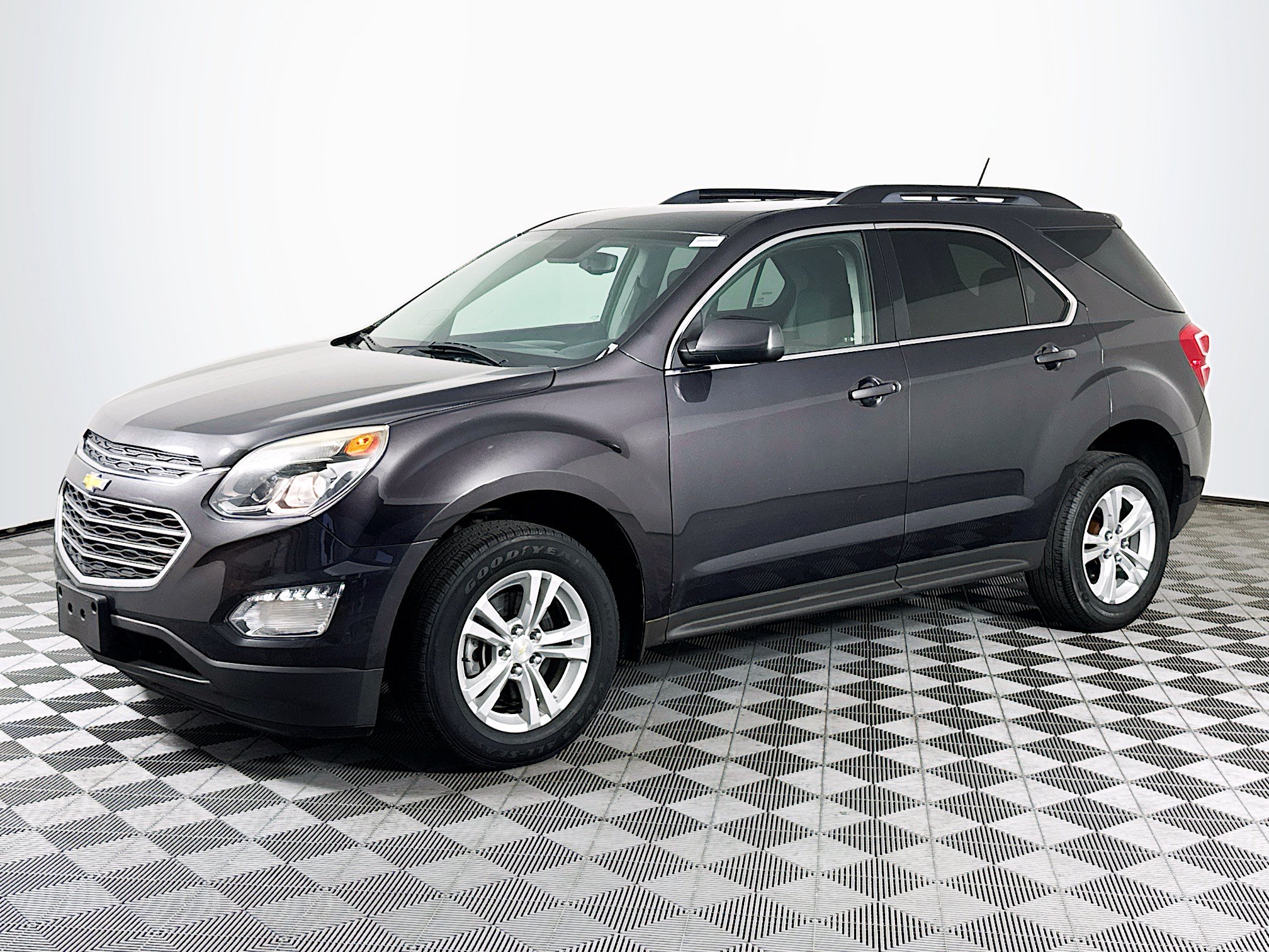 Used 2016 Chevrolet Equinox LT w/ Convenience Package FWD image 4