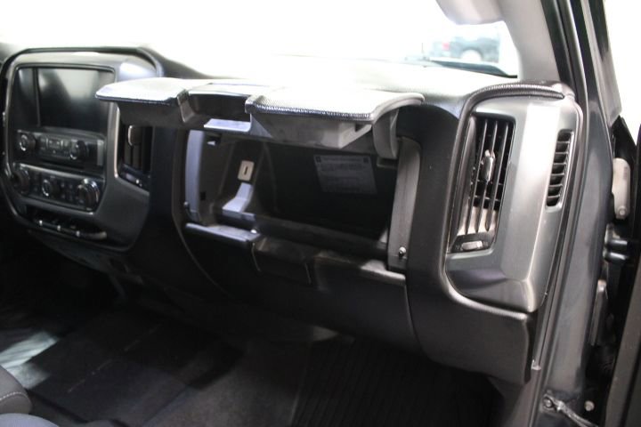 Used 2018 Chevrolet Silverado 1500 LT w/ All Star Edition AWD/4WD image 27