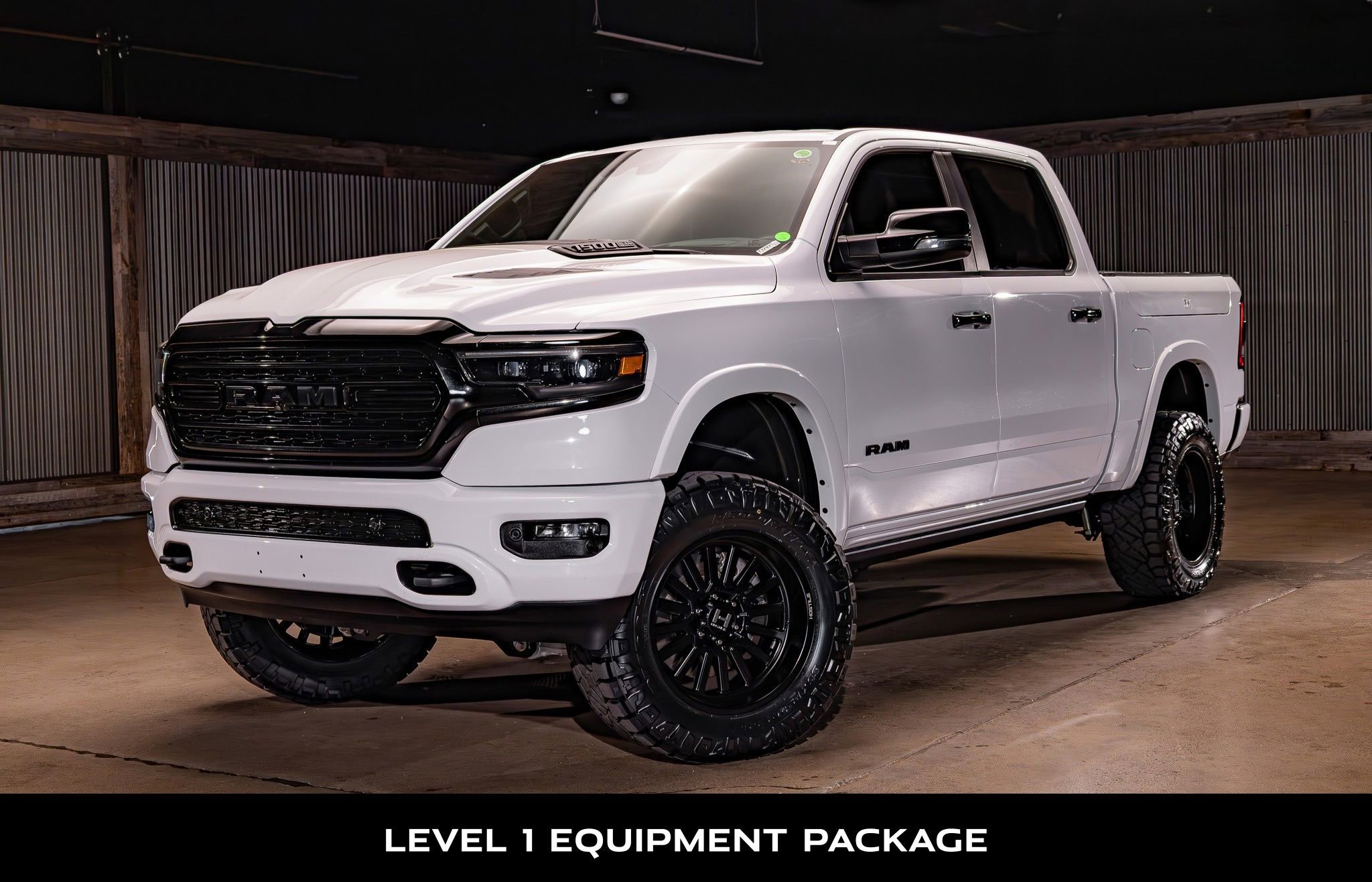 Used 2024 RAM 1500 Limited AWD/4WD image 5