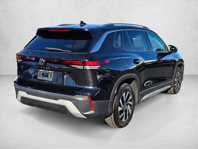Used 2025 Volkswagen Tiguan S image 5