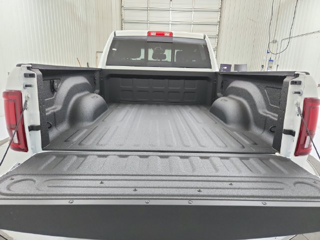 New 2026 RAM 2500 Laramie AWD/4WD image 51