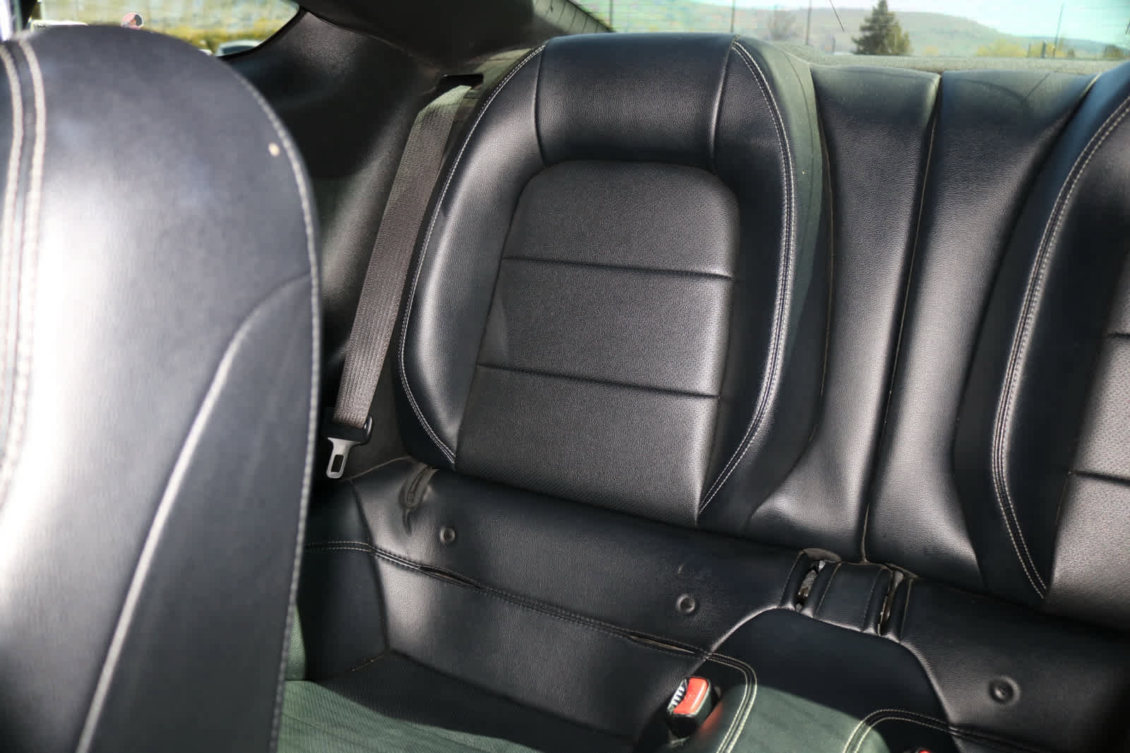 Used 2015 Ford Mustang GT Premium RWD image 24