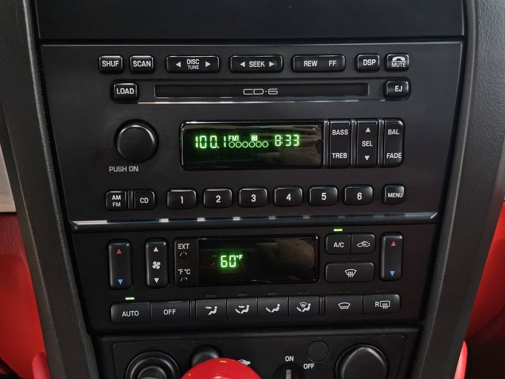 Used 2002 Ford Thunderbird RWD image 15