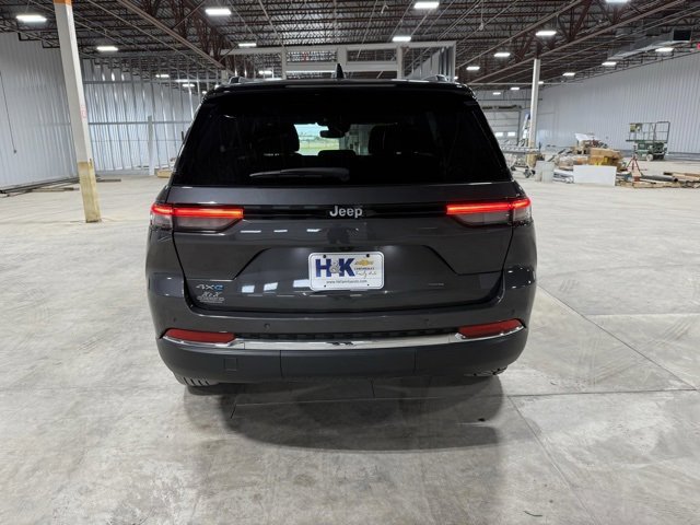 Used 2024 Jeep Grand Cherokee Limited 4xe image 5