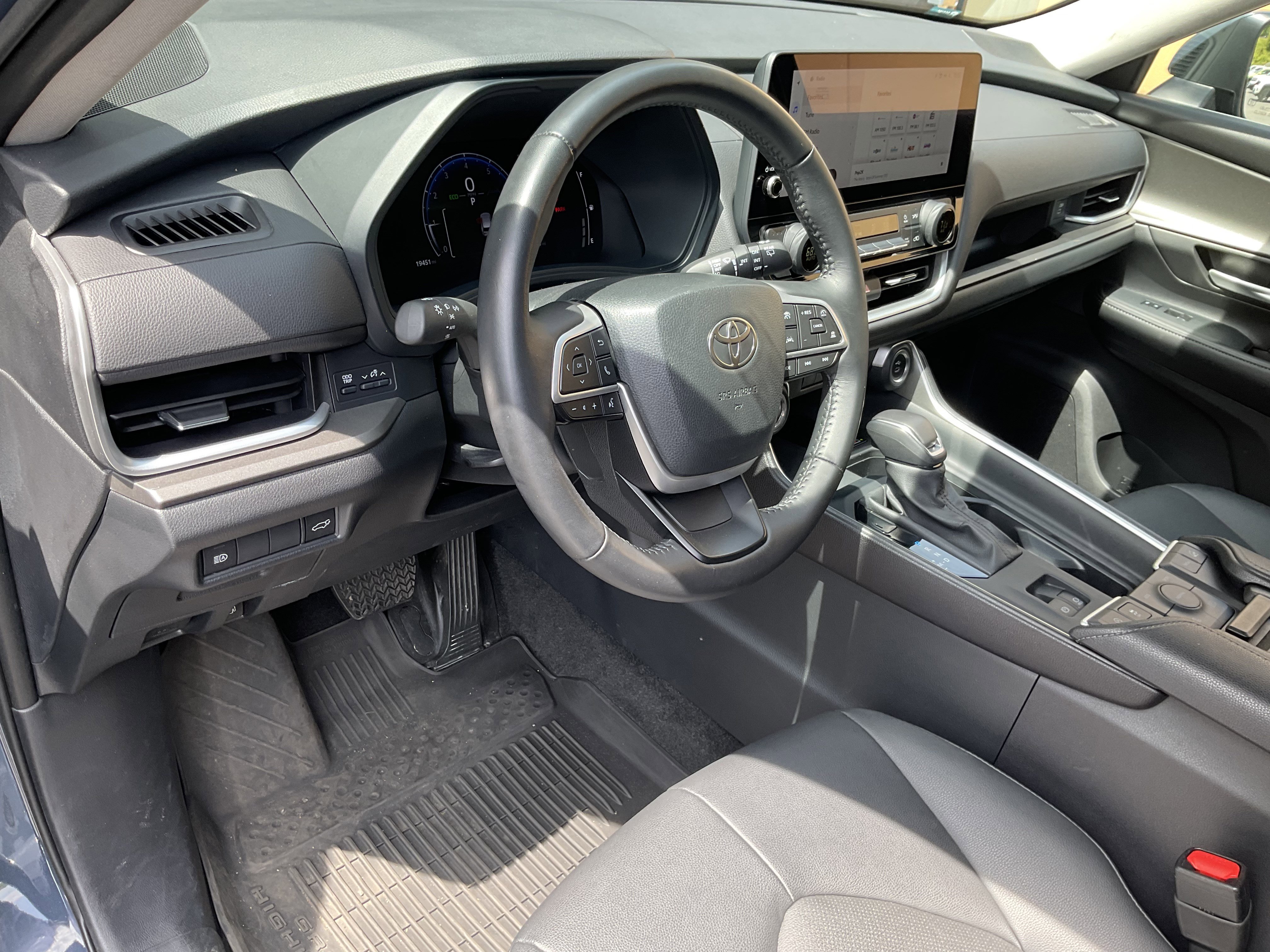 Used 2024 Toyota Grand Highlander XLE image 22