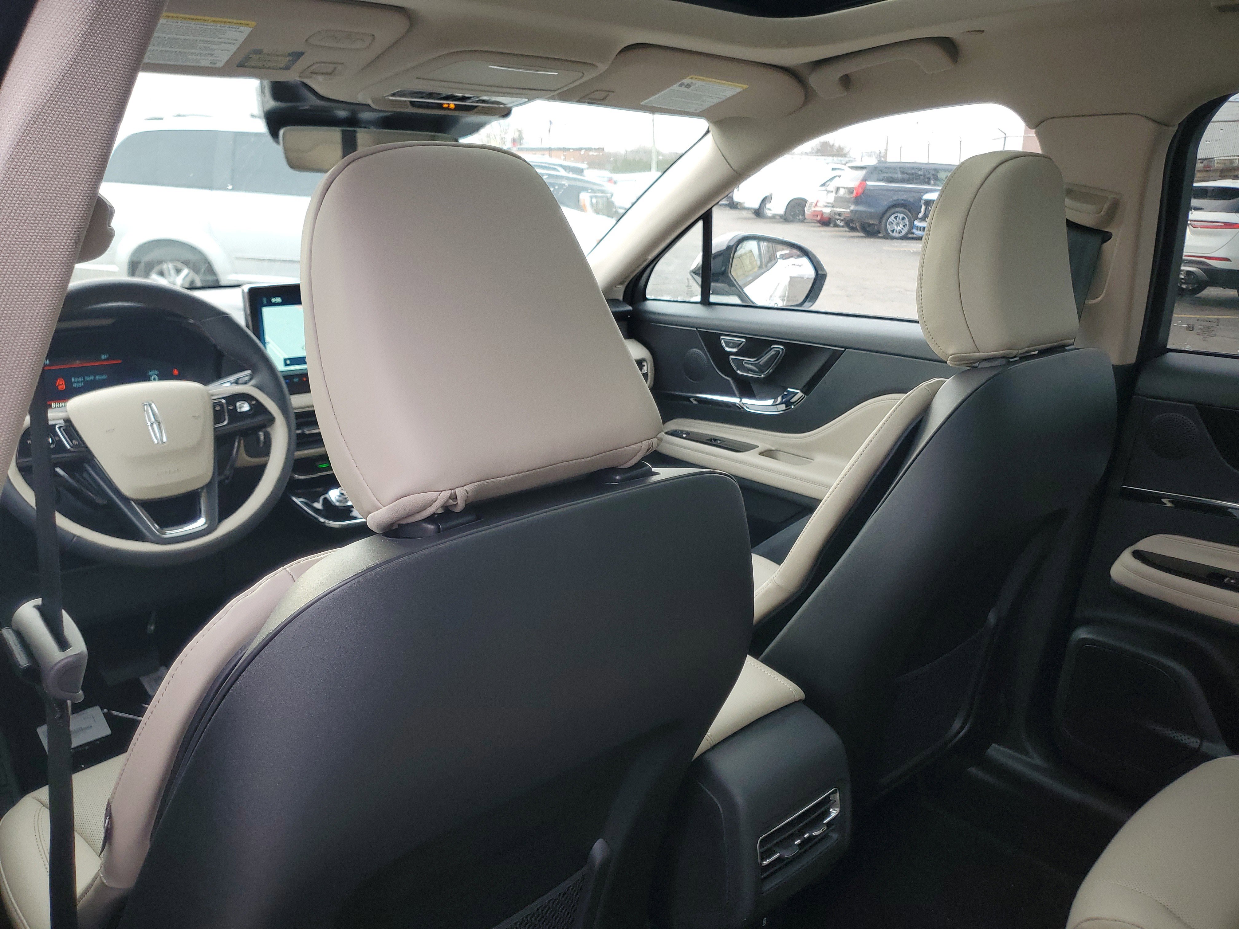 New 2026 Lincoln Corsair Premiere image 26