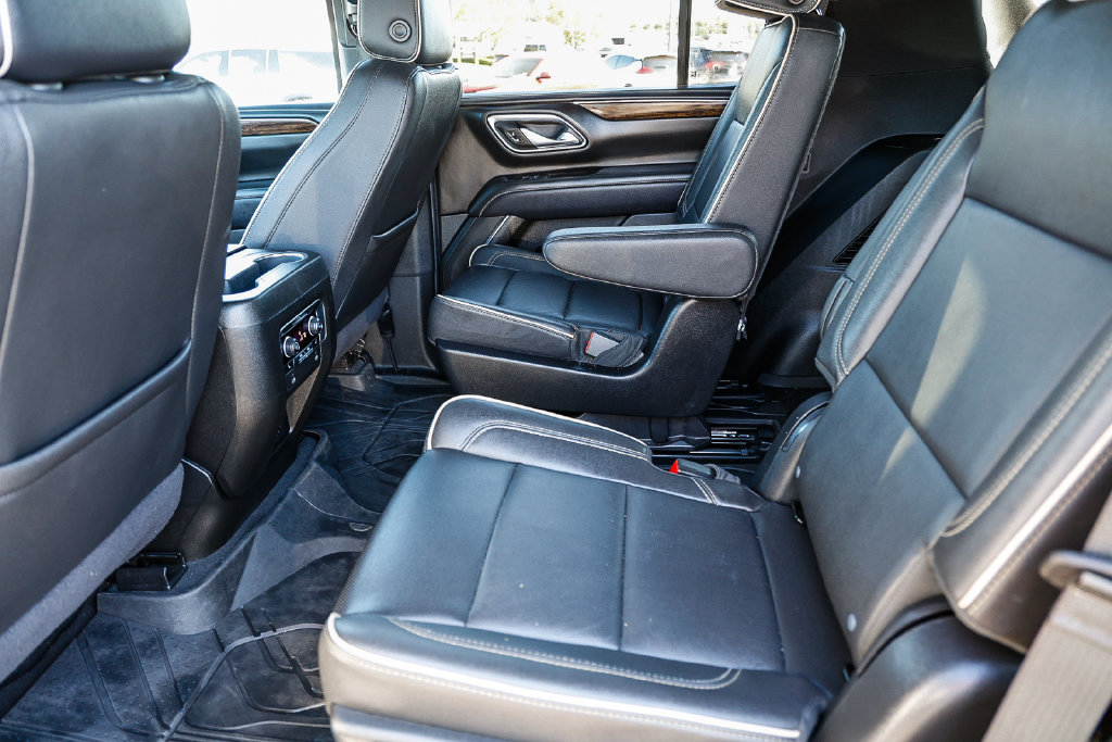 Used 2024 Chevrolet Tahoe Premier AWD/4WD image 41