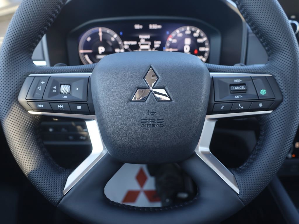 New 2025 Mitsubishi Outlander SEL image 45
