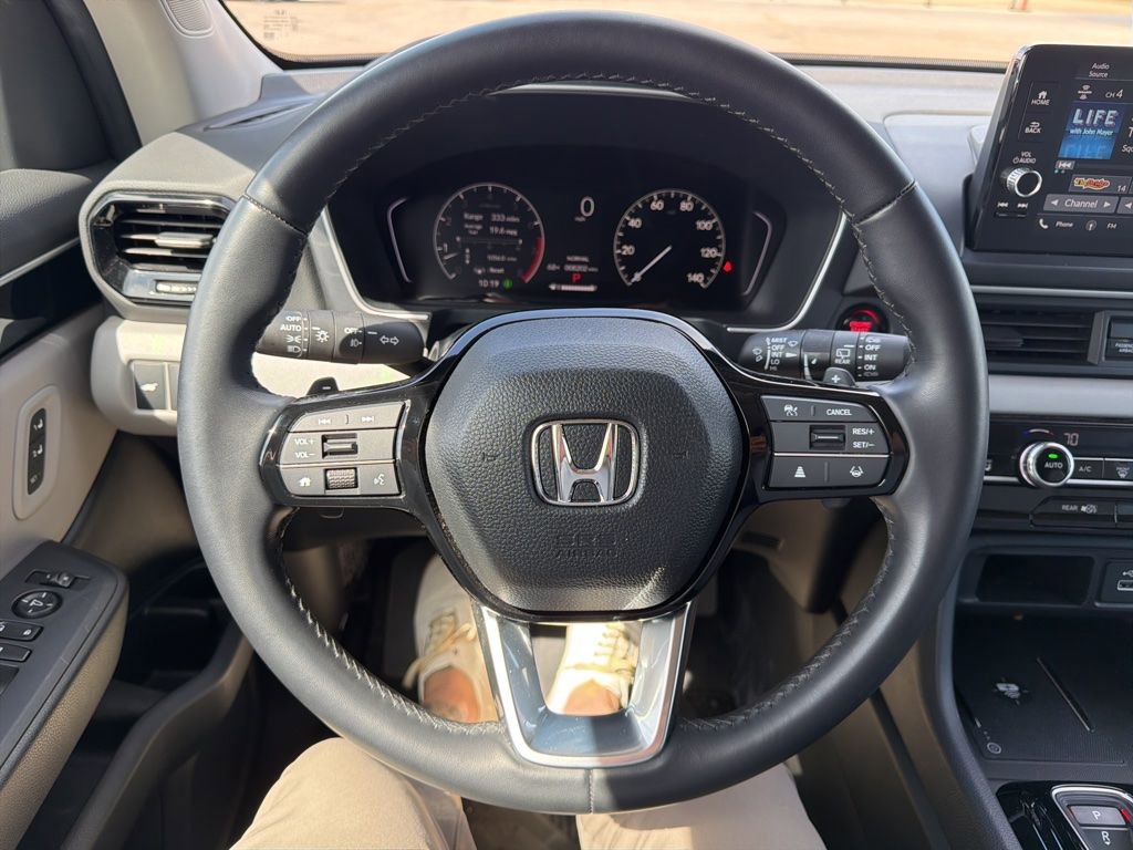Used 2025 Honda Pilot EX-L image 15
