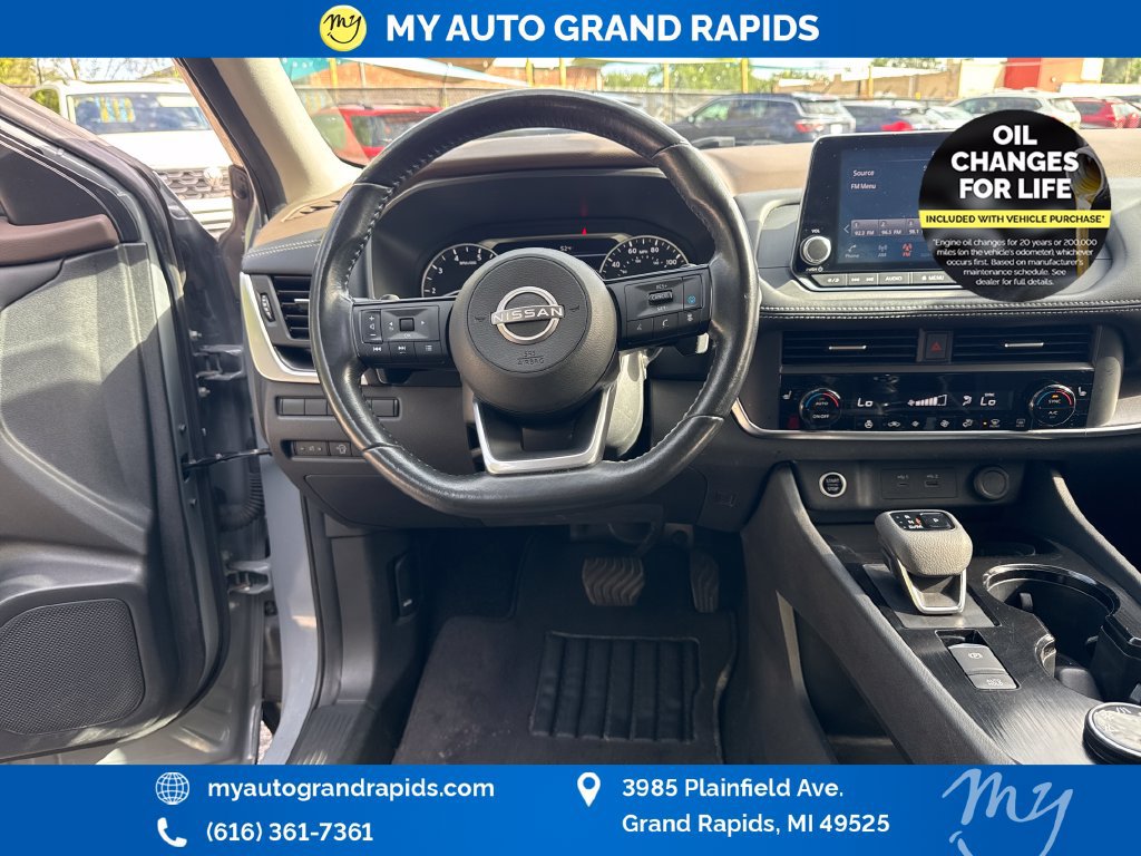 Used 2023 Nissan Rogue SV w/ SV Premium B Package AWD/4WD image 13