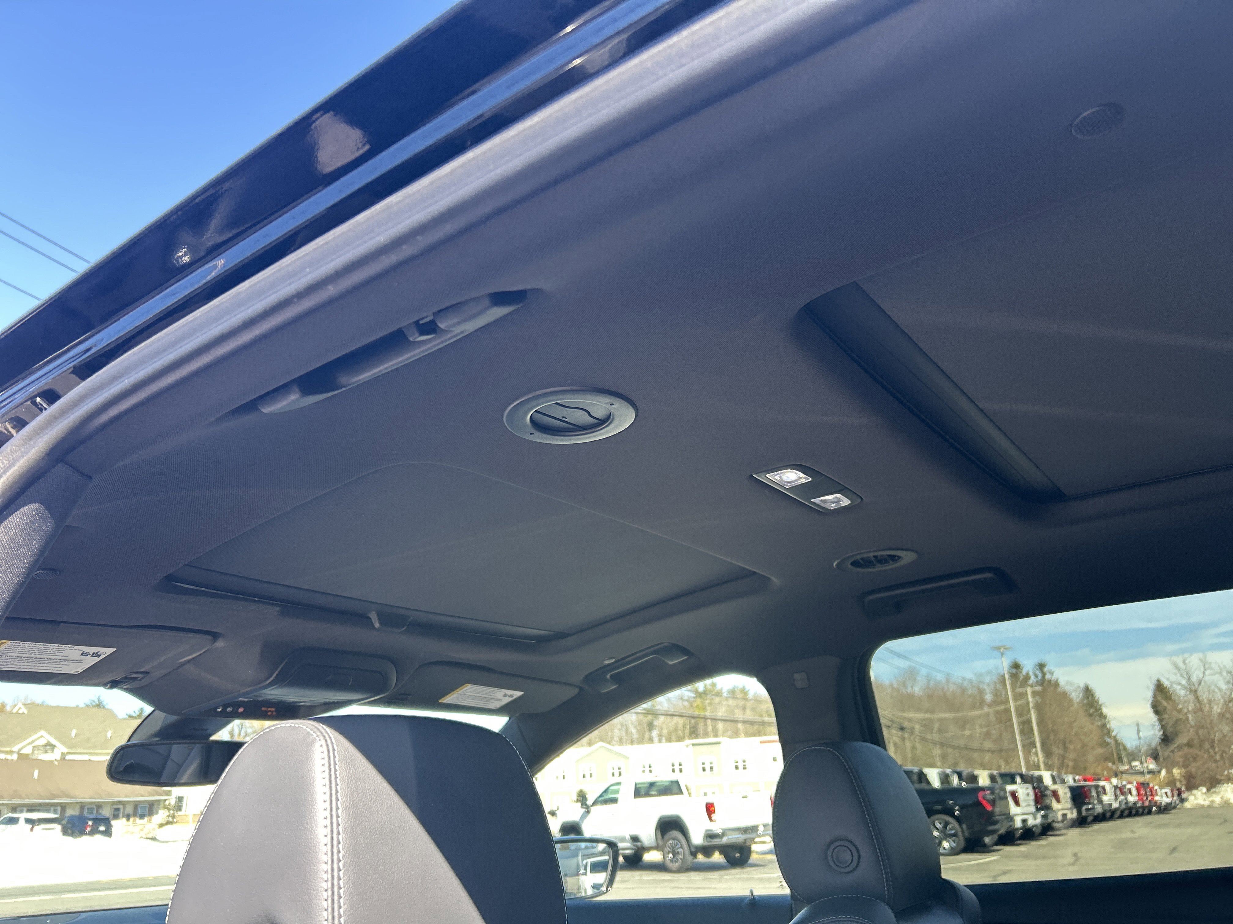 Certified 2022 Buick Enclave Essence w/ Experience Buick Package image 18