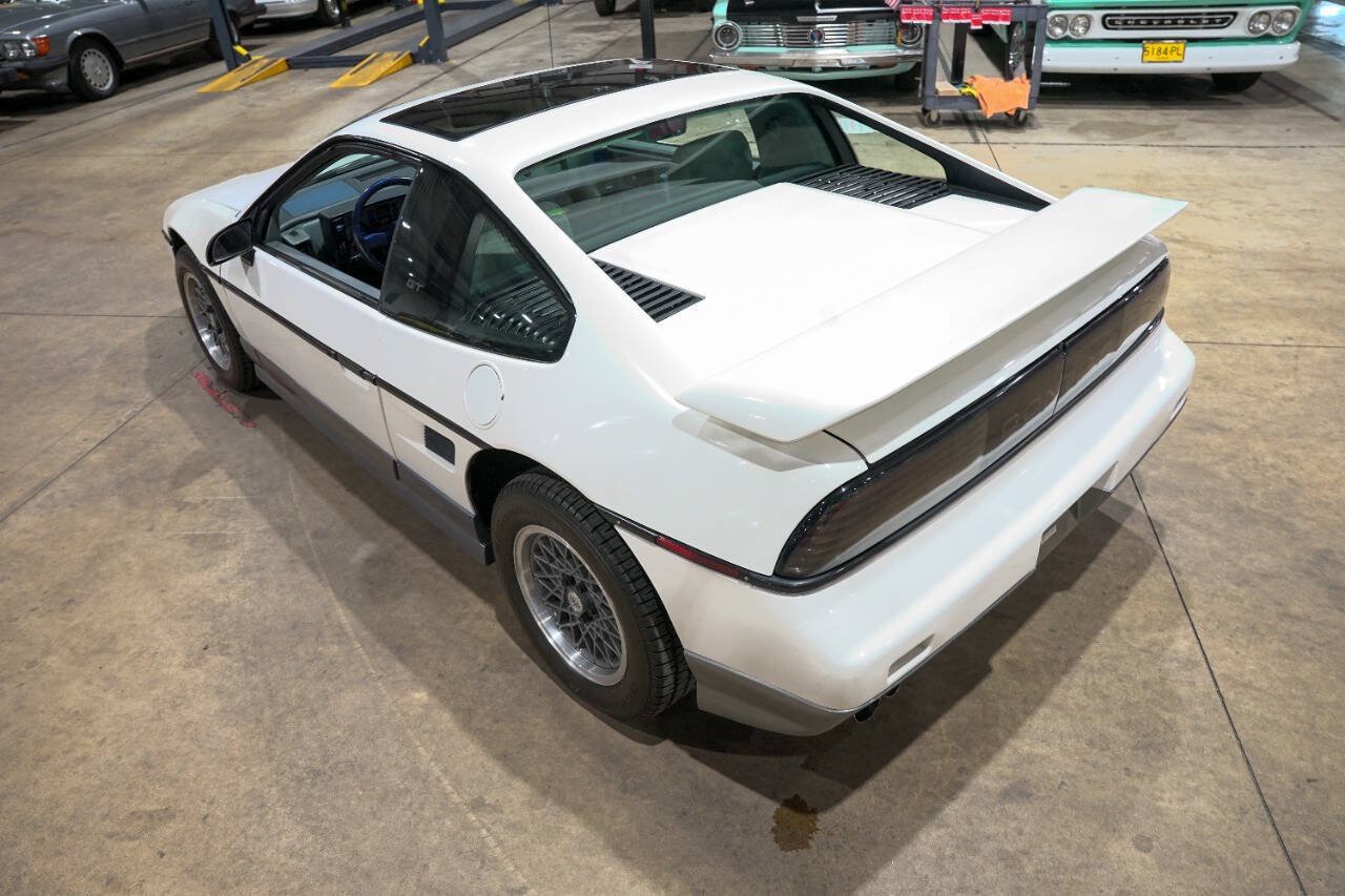 Used 1987 Pontiac Fiero GT RWD image 16