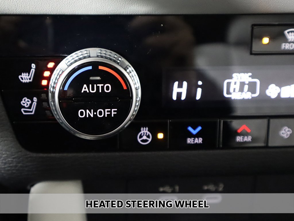 New 2025 Mitsubishi Outlander AWD image 12